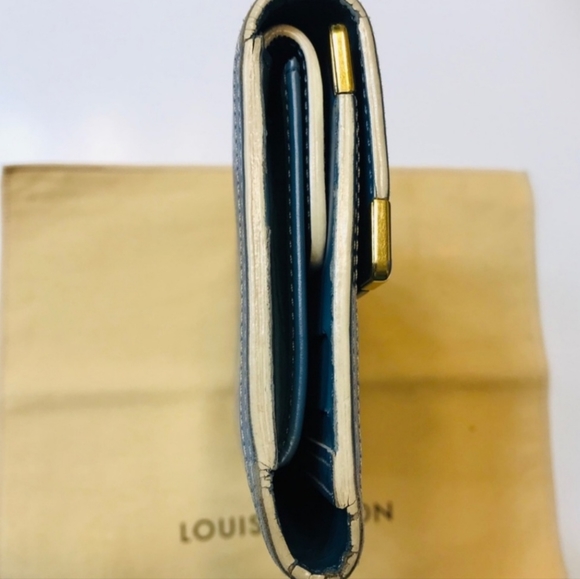 Authentic Louis Vuitton Porte Tresor Suhali International Wallet. - Picture 15 of 15